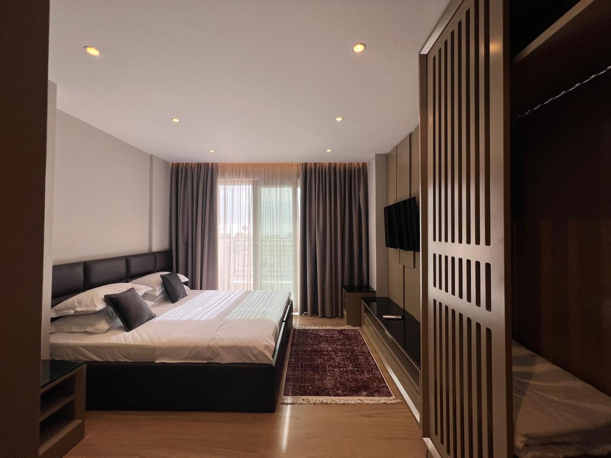 Coastline Luxury Apart Hotel Golem  Exterior foto